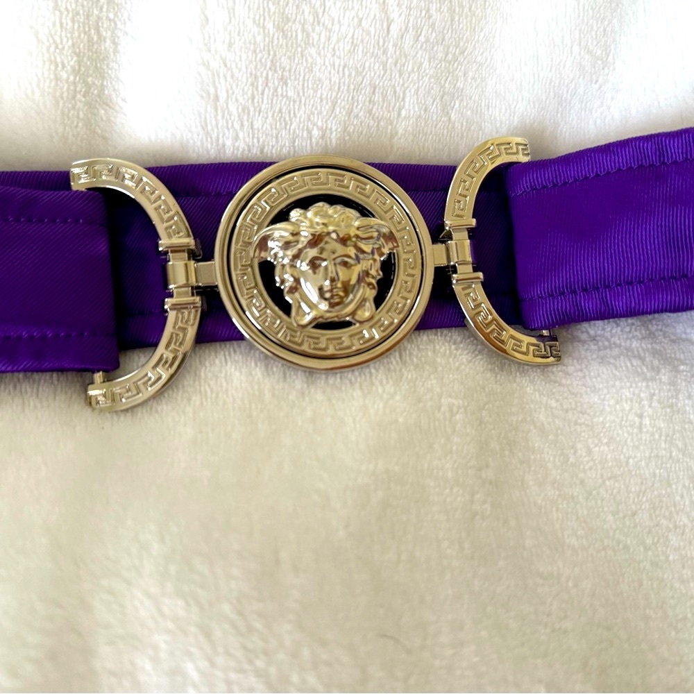 💟 RARE • Versace • Violet Skirt with Gold Medusa Buckle 💟 - Picture 6 of 10